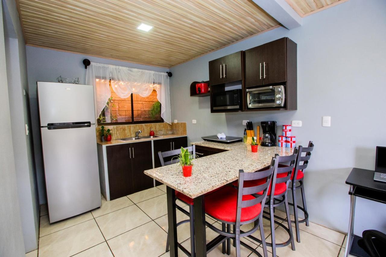 Casa Suculenta ,Monteverde Con Jacuzzi Privado Y Lavanderia 外观 照片