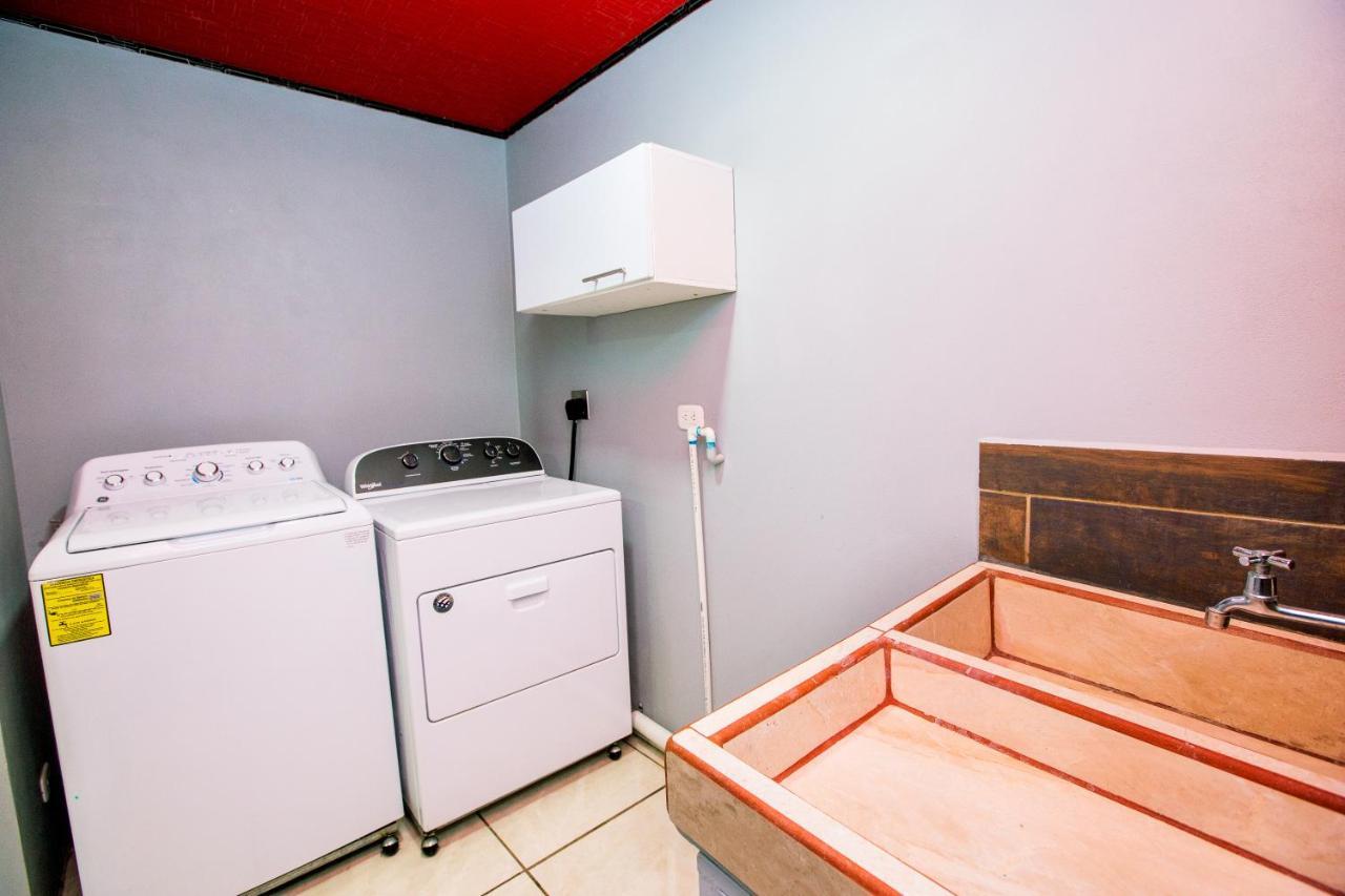Casa Suculenta ,Monteverde Con Jacuzzi Privado Y Lavanderia 外观 照片